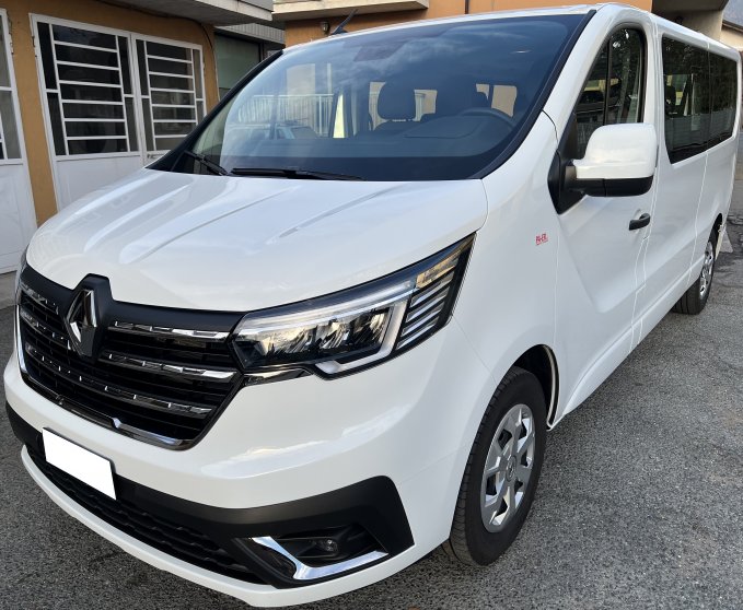 Renault Trafic 9 posti